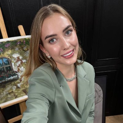 Cathy01123M's profile picture. Co-owner of a medical aesthetic spa | Passionate about beauty, career, and results | Single