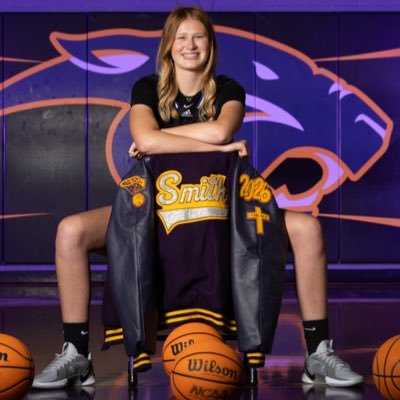 ✝️#32 | 6’2” F | Fouke HS ‘26 | ‘25 All State, All Region, All Conference x2, MVPx2 | ‘25 Landers player of the year @UNDwbasketball commit