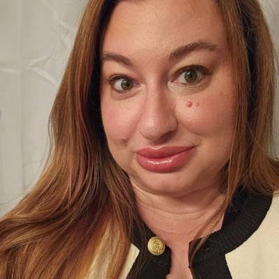 kaykaykristy's profile picture. Foul-mouthed SoCon. Opinions don't represent anyone but myself.