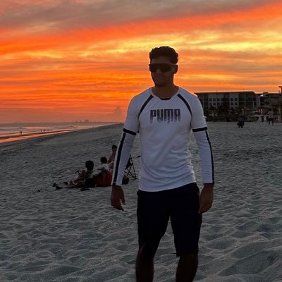 victormanuel49's profile picture. Dios no solo quiere bendecirte, él hace de ti una bendición.