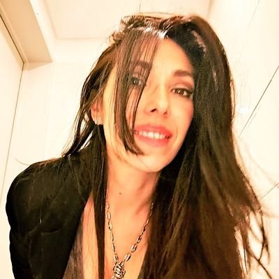 La vida es un temazo que sólo podrás escuchar una vez.
Anti todo.