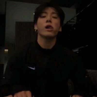 ly tour 9/15/18, hots tour x2 3/26 & 3/27/25 | bts 💜 | fan acc