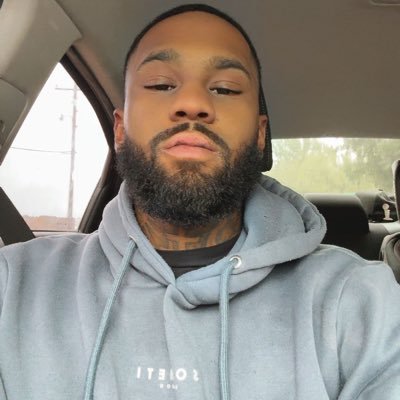 Stay Focused Stay Humble‼️👻:@mylesbarnett4 https://t.co/awVKZ9hU7V💰 BET🖤 ESGG🖤