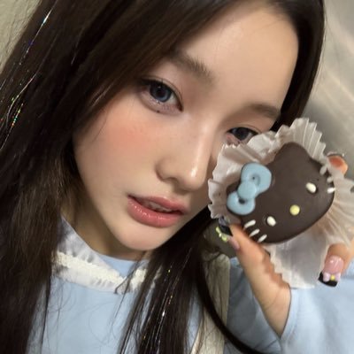 yuchand_esu's profile picture. 같이죽자면서살아서돌아오래