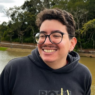 Playmoobiil's profile picture. Confusão mental o tempo inteiro