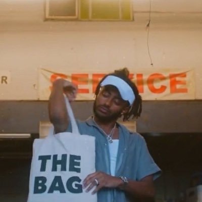 tom_anj's profile picture. Football freak⚽️ Cristiano fan @manutd is my home🔴⚪️⚫️, @davido stan