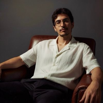 Sapragus's profile picture. ✨ Product Designer | 👨🏻‍💻 Developer