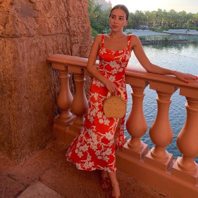 sunny78delight's profile picture. I’m always down for a road trip, late-night tacos, or just hanging out and talking about absolutely nothing for hours.🌸 #Foodie