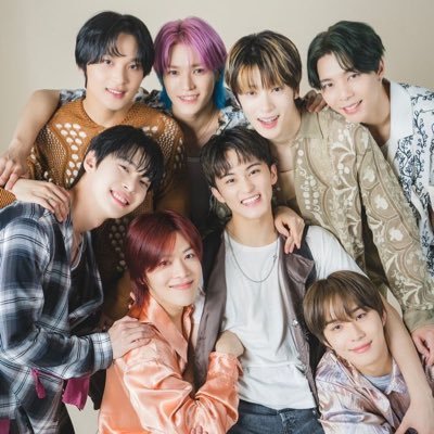 izihyyaaa's profile picture. ⋆˚ be there for me 💚 ༯ ˚⋆mikbrent enjoyer 💜 ༝༚༝༚