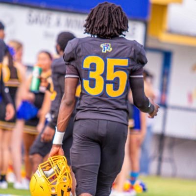 6’0 170 | class of ‘2027, OLB/nickel | Palatka high school | 2.7 gpa | cell: #3869830397 | email: jamary2k@icloud.com