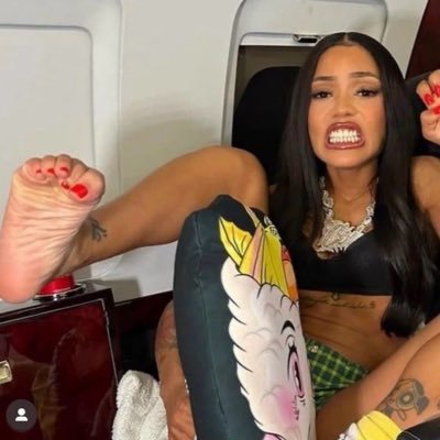 InPersonBunnies's profile picture. BOOK NOW PHILLY WE ONLY HAVE 2 PAGES 🫶🏾👣👣🧞‍♀️ THIS PAGE AND @PHILLYXXXEVENTS