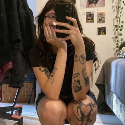 me gusta platinarme jueguitos y sufrir un poco ⋆˚✿˖°