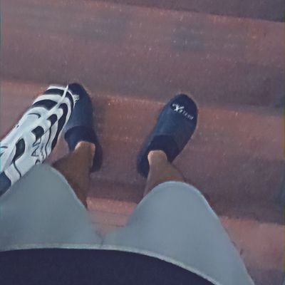 sdedu_'s profile picture. pizza can't be delivered.