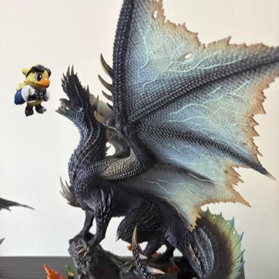 二児の父 Bluesky「 https://t.co/BT0wgbg6JU 」 Discord「moonxwell358」KH /FF /モンハン/MD/ONEPIECE /ドラゴンボール /高木さん /ジブリ/コナン/ハリーポッター/トレカは遊戯王メイン。無言フォローどうぞ!こちらも無言フォロー失礼します!