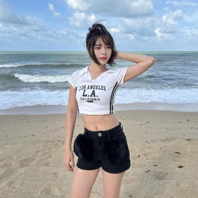 pacezCristina's profile picture. 💞 open heart, open mind · ☕ late night thinker