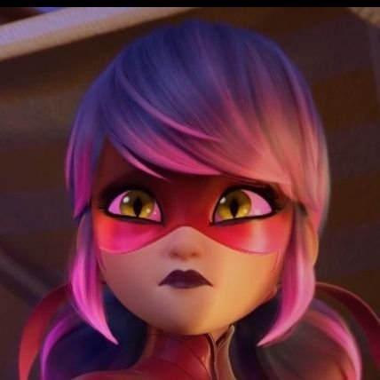 Monicaartista93's profile picture. 