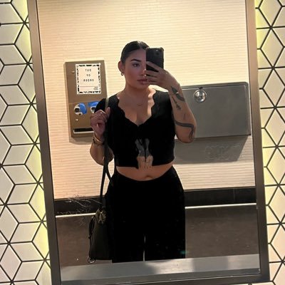 diabla098's profile picture. 🇸🇻🇬🇹🇪🇸