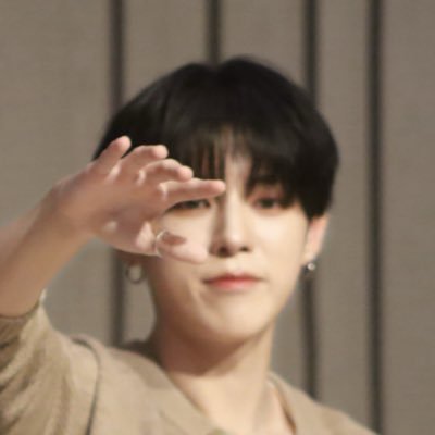 Staryuyuyu27's profile picture. 장진혁 심각하게 의존해
