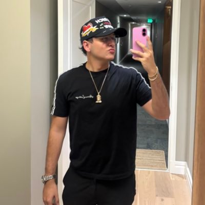 zevigod's profile picture. 