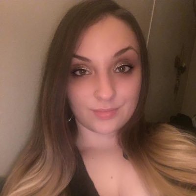 Carla77762's profile picture. 