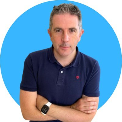 Maestro enamorado de le educación👨🏻🎓🖥 Premios Nacionales de Educación en 2015 y 2022. Coordinador Innovación en @salessantander 🏫