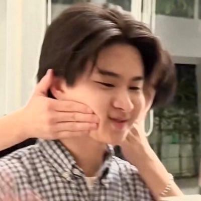 blackdoginjune's profile picture. ༘⋆ ꙳ @BUS_SONRAY _・°☆ ⋆ ࣪. ᯤ I ♡ bokbakboi 𓆝 ･῾ ᵎ 𓈒 𐬹˳ ⊹ ˖*° for review #bokboireview