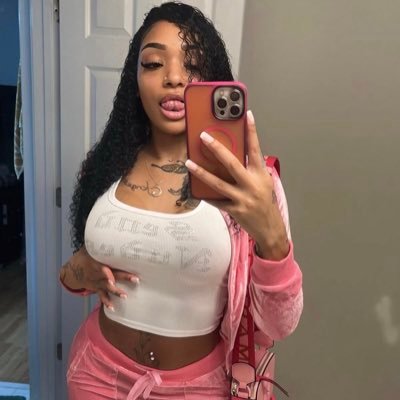 FlipKezzy10827's profile picture. 