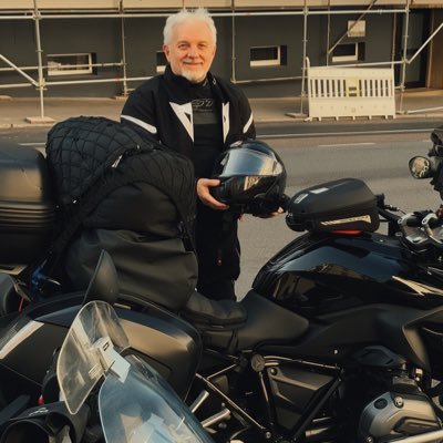 draganm46878952's profile picture. Gravis est vincere @advdmatic