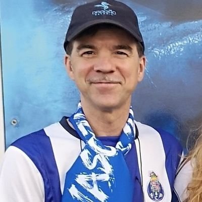 Portista, Portuense, Nortenho, Português.
Apaixonado por tecnologia.
Technology-enhanced Education evangelist.
Mastodon: @linooliveira@masto.pt