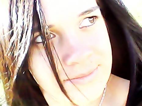~ Felicidade é poder estar, com quem você gosta em algum lugar ~