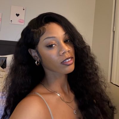 UCSB almuna | Instagram: @ cinnamonxskin |