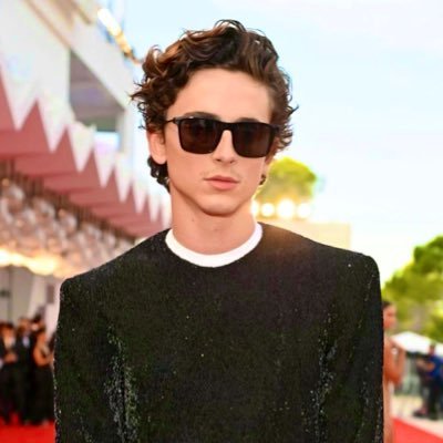 This account is strictly about Timothée Chalamet / Taylor Swift / Tom Holland/ Zendaya etc… Travel✈️ Music🎵 Movies 🎥 Art lover 🖼️ He/Him ➡️FOLLOW ME⬅️