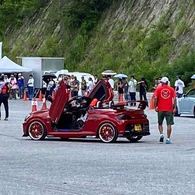 ショップにあまり頼らず自分で弄るのが好きなスタイル
自分でできることはやる❗塗装もやれることは自分でやる、何でも自分で出きることは自分でやるタイプ
YOASOBIいつも聞いてます
R3.4.22 GR-Sマタドールレッド納車、暇があれば弄ること考えてます
今はYOASOBIしか聞かん
