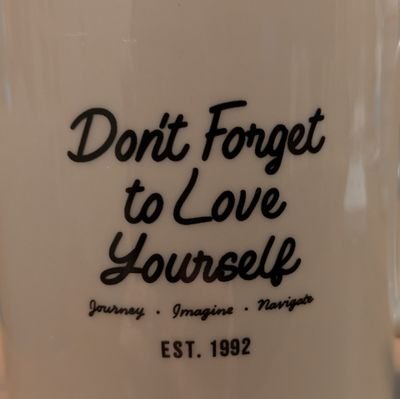 mebae_jiniswwh's profile picture. 推しはWWH兵役除隊2024.6.12💜RUNSEOKJIN_EP.TOURINJAPAN京セラドーム大阪7/12.13は１人参戦💜無言いいねフォロー失礼します💜受験生の母💜そこそこ大人な新米ARMY💜ジンペンさんと仲良くなりたい💜色々書いてる雑多垢💜