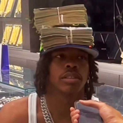 SonDIYAAAAA's profile picture. 