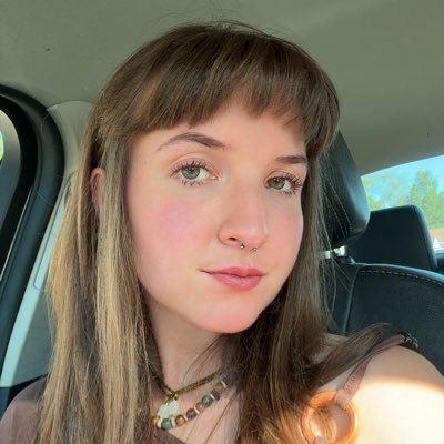 mellen_ethridge's profile picture. she/her | ptcg player 💕