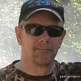 Pappa1415731's profile picture. Air Force Vet, Trump Supporter, Patriotic American with No apologies God Bound... HAPPILY MARRIED  (BANK QFS).