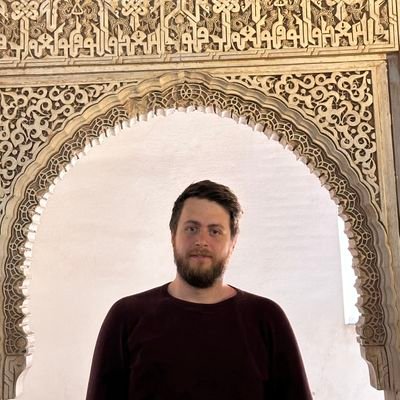 latiifsh's profile picture. Software Engineer • Linguaphile • 🖖