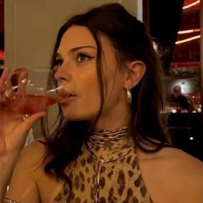 joe jonas once said: 𝙣𝙤𝙬 𝙞 𝙨𝙚𝙚 𝙚𝙫𝙚𝙧𝙮𝙩𝙝𝙞𝙣𝙜 𝙞’𝙙 𝙚𝙫𝙚𝙧 𝙣𝙚𝙚𝙙 𝙞𝙨 𝙧𝙞𝙜𝙝𝙩 𝙝𝙚𝙧𝙚 𝙞𝙣 𝙗𝙧𝙖𝙯𝙞𝙡 𝙬𝙞𝙩𝙝 𝙢𝙚