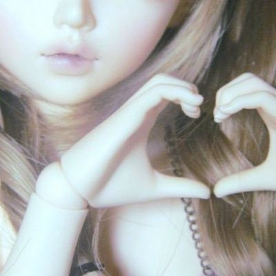 lingrencamellia's profile picture. 恨我的继续 爱我的别停 @lingren326