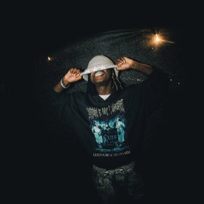 young_max1m's profile picture. 