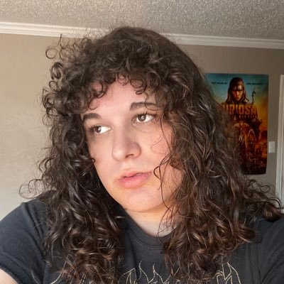 EmrissDragoness's profile picture. 18+ no minors allowed🔞 u can call me mistress/dragoness/godess. like what you see? sub to my fansly or send a gift, venmo and cashapp tag are both $emriss01