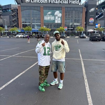 CEO & ARTIST 🖼 and a well focused business man trying to grow my brand and label to the next level. BIG SIX on all streaming services 💎