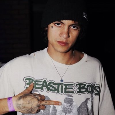 brighter_daysss's profile picture. comedy tragedy parody ♡ @50kouttaspite