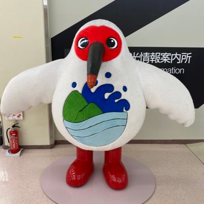 新宿ゴールデン街できしめんと主に新潟の日本酒をメインに「味」にこだわり営業しています。佐渡ヶ島好きです。営業時間19時〜23:30分頃まで。定休日 土曜日、日曜日、祝日