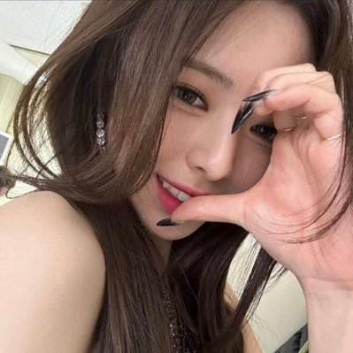 yni2o9's profile picture. 06 / midzy / yuna🐰💖 / myj / winter⭐️