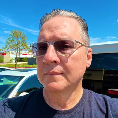 russmaxkinder's profile picture. Research Engineer for large IC maker and part time live music sound engineer.