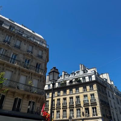 sheisyolanda's profile picture. 𝔠𝔲𝔩𝔱𝔦𝔳𝔞𝔱𝔢 𝔩𝔬𝔳𝔢. Deuteronomy 31:6.