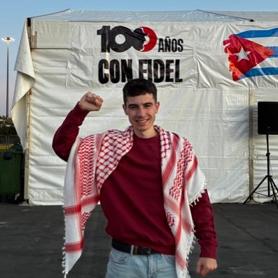 MaximLuna11's profile picture. 