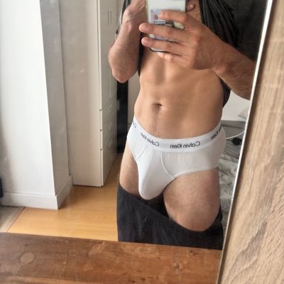 Hung and horny mates with a BIG 🍆 to play with 🥵DM 4 Collabs/snap/meets📩